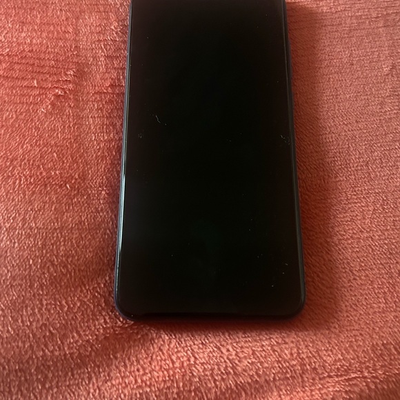 Blu Phone - Picture 2 of 8